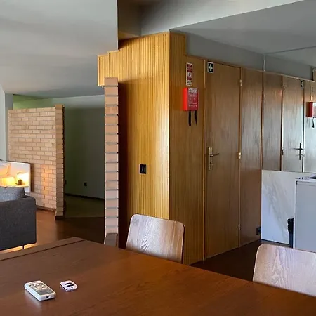 Apartment - Downtown With Ac And Parking *